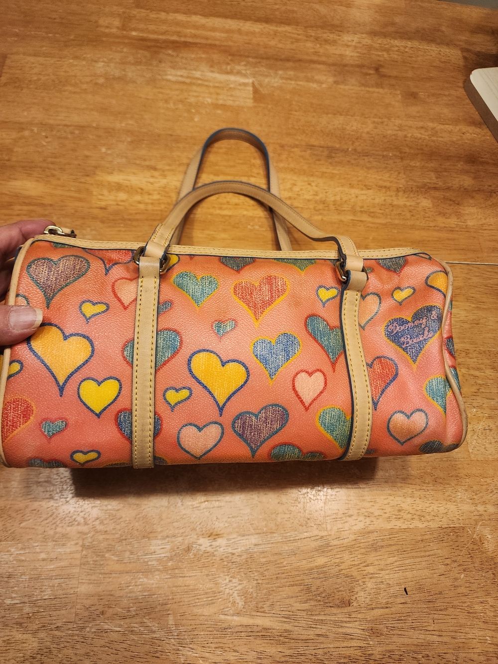 vintage Y2K Dooney & Bourke multicolor crayon hearts barrel bag - Picture 4 of 16